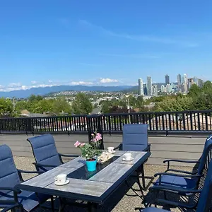 Six Minutes To Rupert Station Bed and breakfast Vancouver