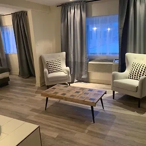 Newstar 3*, Montréal Kanada