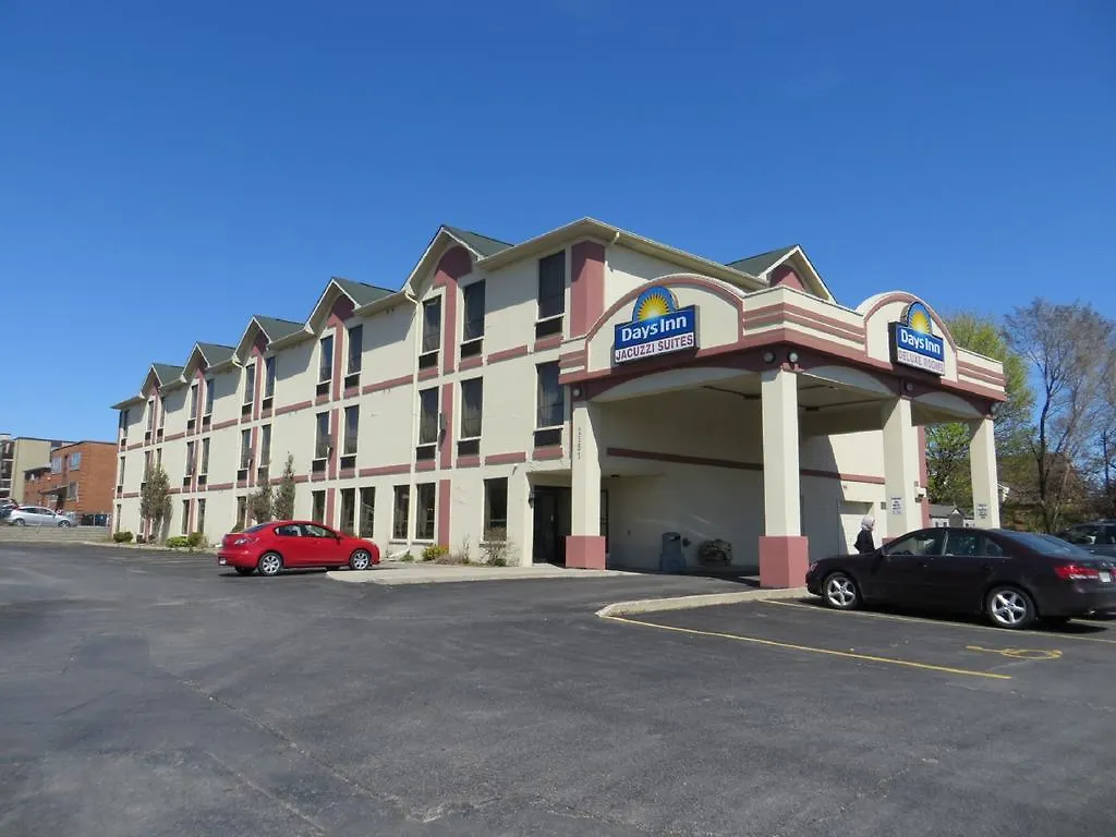 Days Inn By Wyndham Toronto East Lakeview Hotel