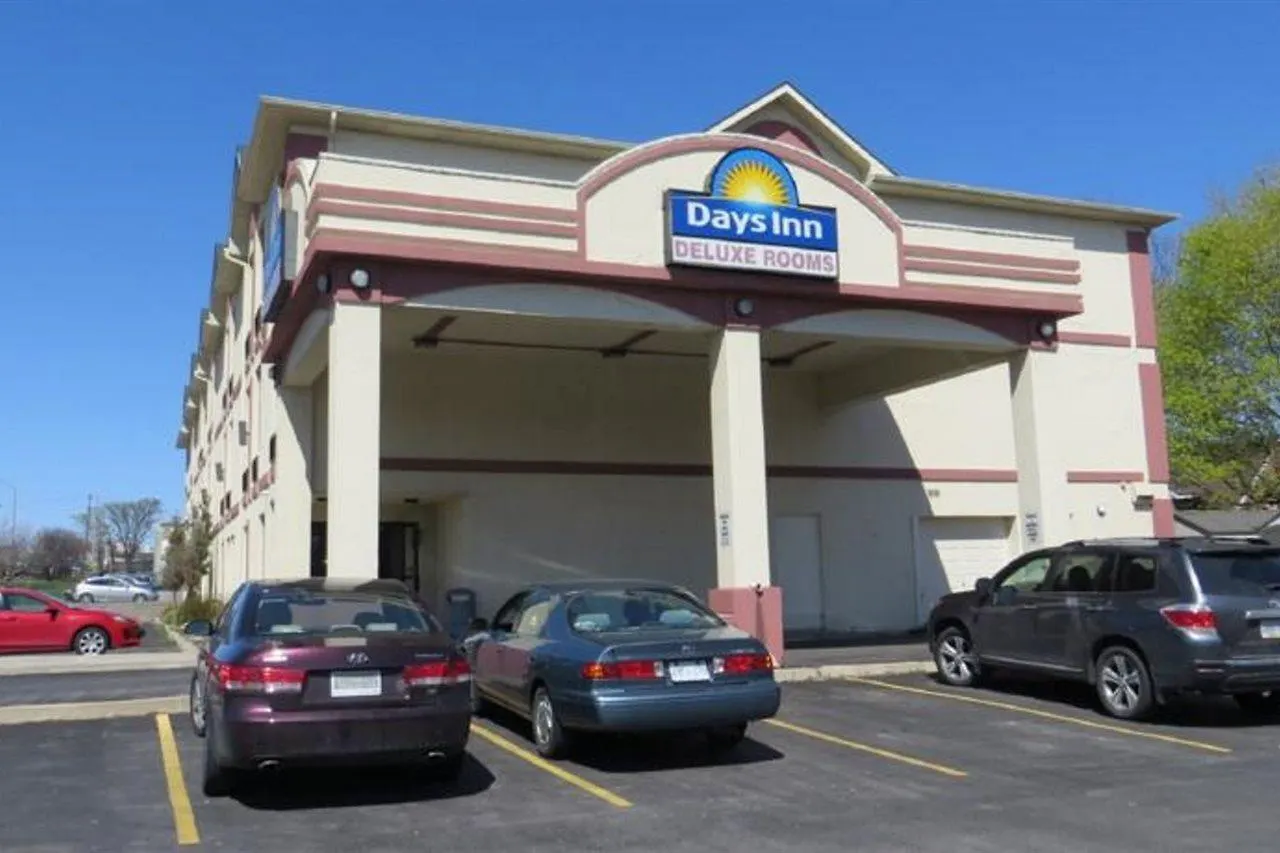 Days Inn By Wyndham Toronto East Lakeview