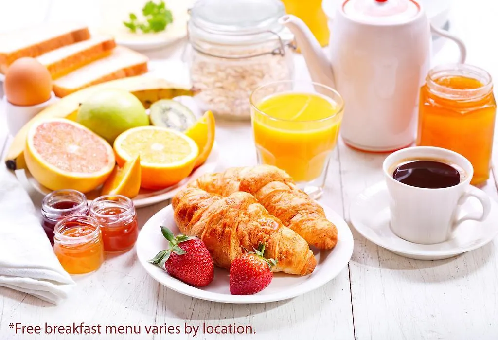 Days Inn By Wyndham Toronto East Lakeview