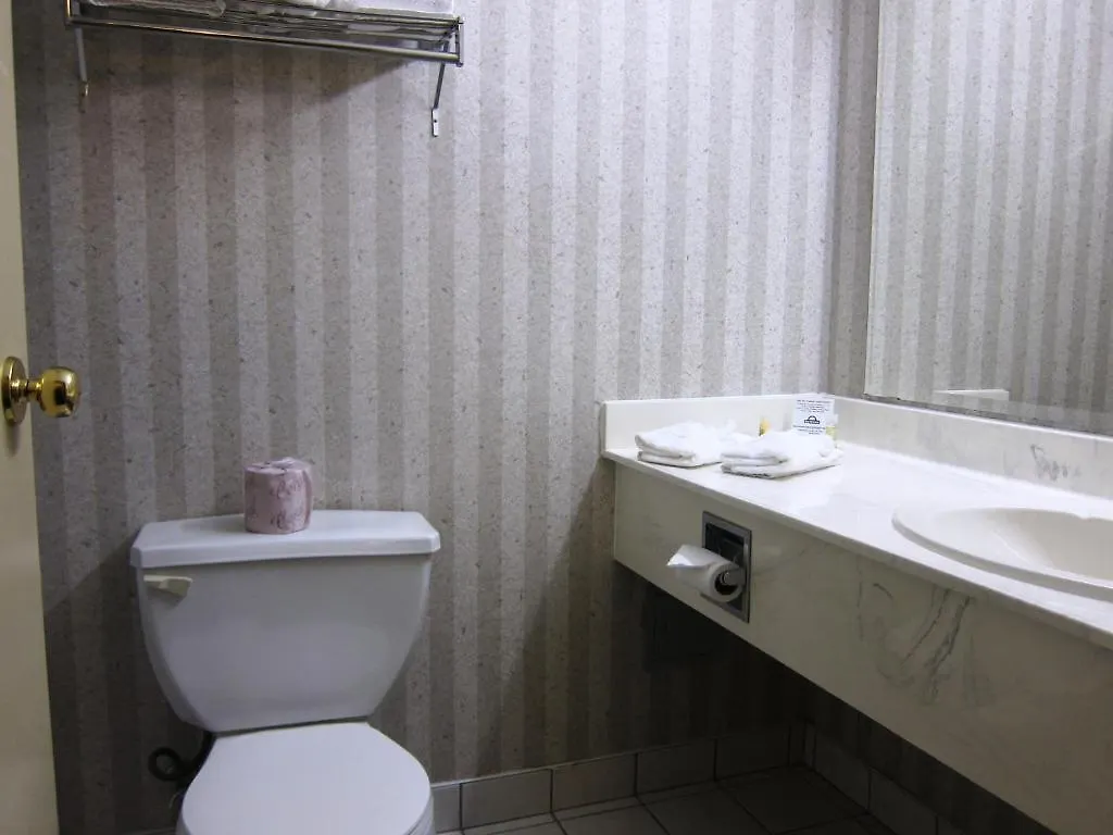 Days Inn By Wyndham Toronto East Lakeview