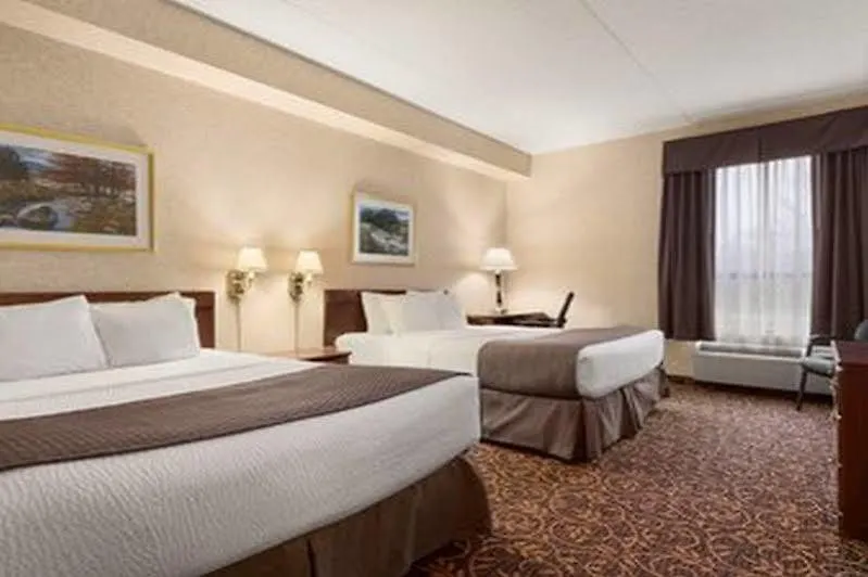 Days Inn By Wyndham Toronto East Lakeview